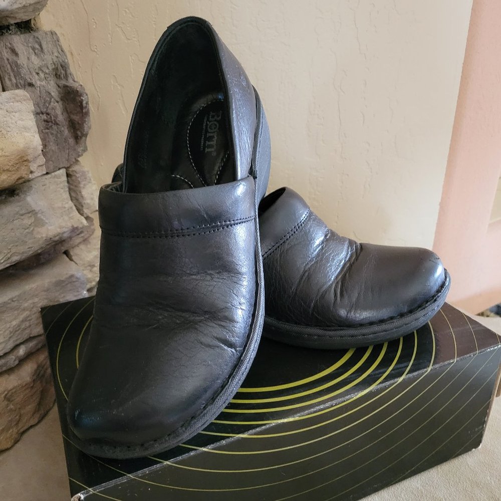 Born Women's casual shoe